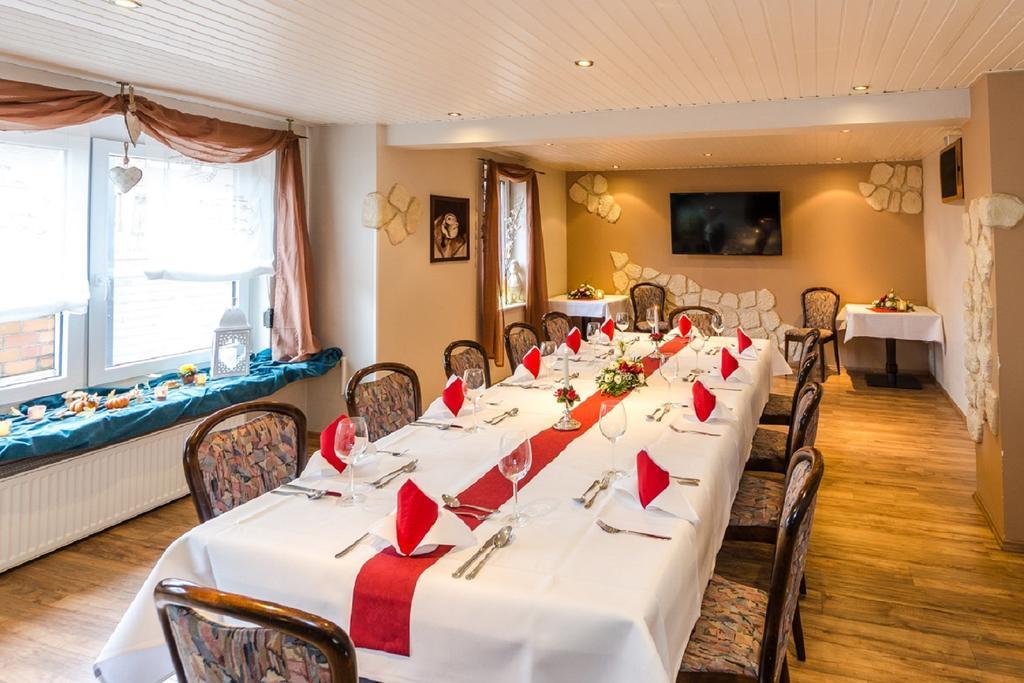 Hotel Restaurant Conni Wolfsburg Ngoại thất bức ảnh